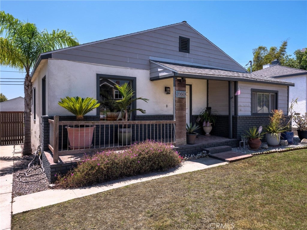 7380 W 85th Street, Los Angeles CA 90045