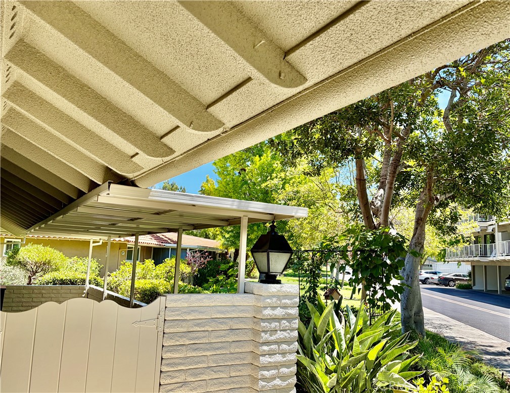 876 Avenida Sevilla P