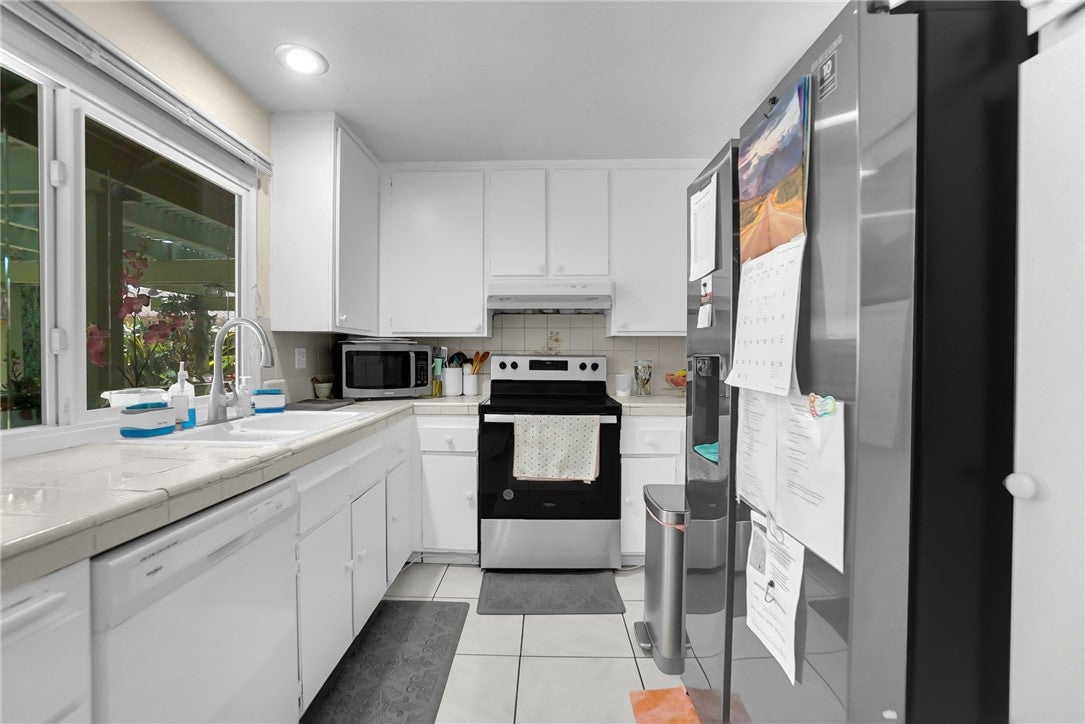 23636 Messina, Laguna Hills CA 92653 - Photo 9