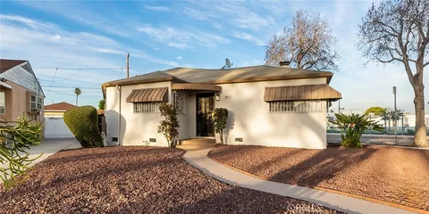 2901 W 80th St, Inglewood, CA 90305 - MLS#: SR26022844