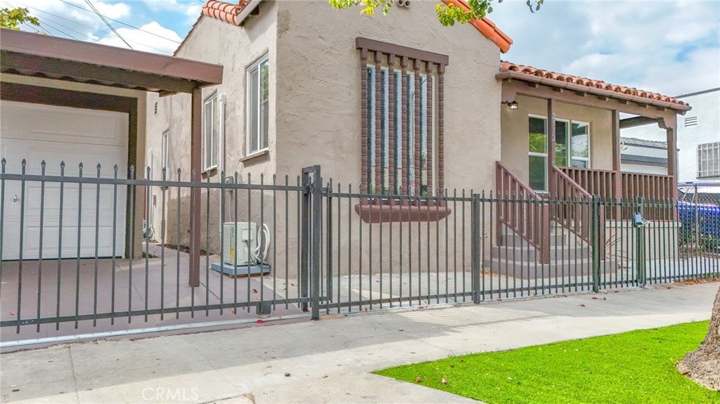 2512 W 60th Street