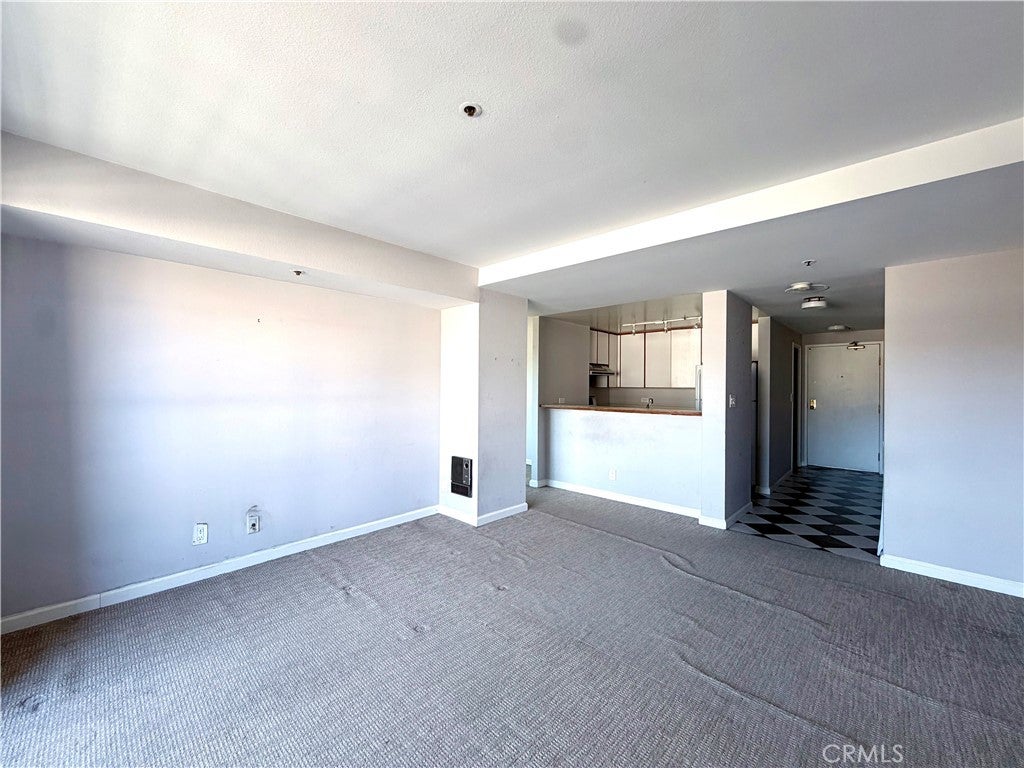 601 Van Ness 711
