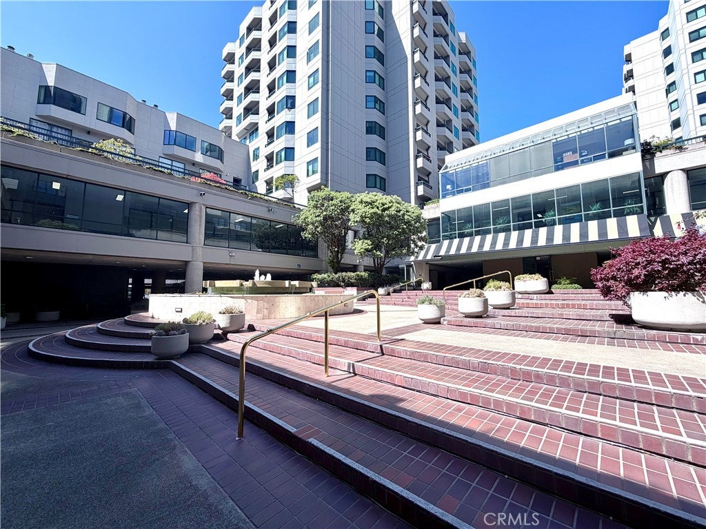 601 Van Ness AVE