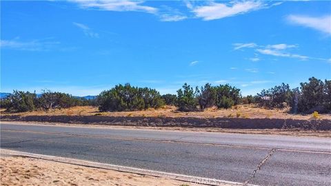 Photo of 0 El Centro Road, Oak Hills, CA 92344 (MLS # HD25193707)