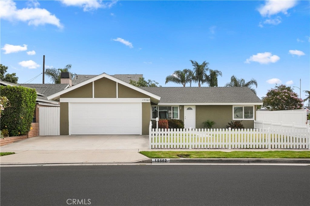 19562 Windward Lane, Huntington Beach CA 92646 - Photo 13