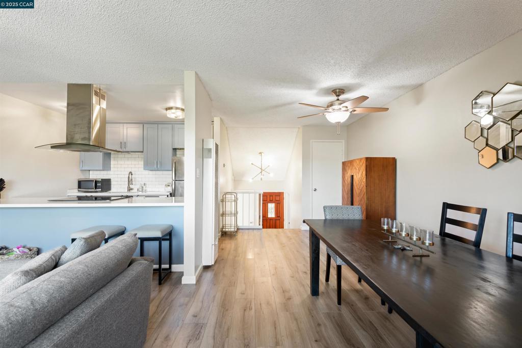 CREEKSIDE PARK - Residential