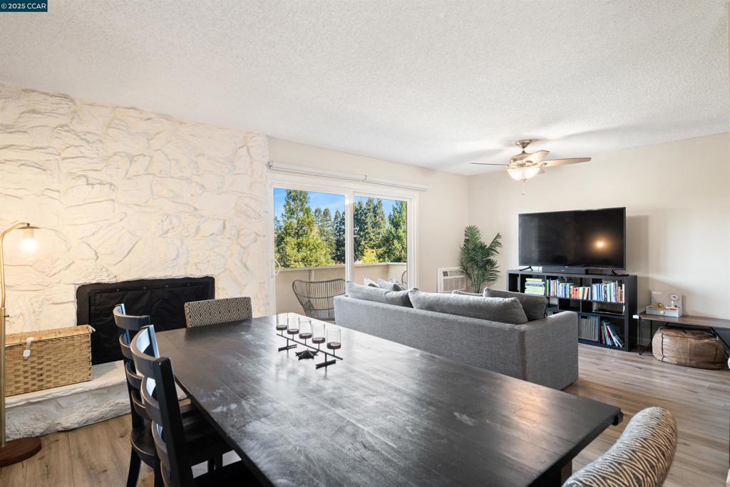 CREEKSIDE PARK - Residential