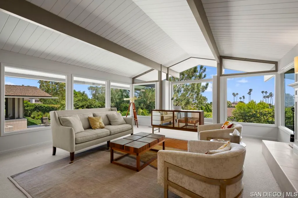 La Jolla, California 92037, United States, 5 Bedrooms Bedrooms, ,6 BathroomsBathrooms,Residential,Active,164083