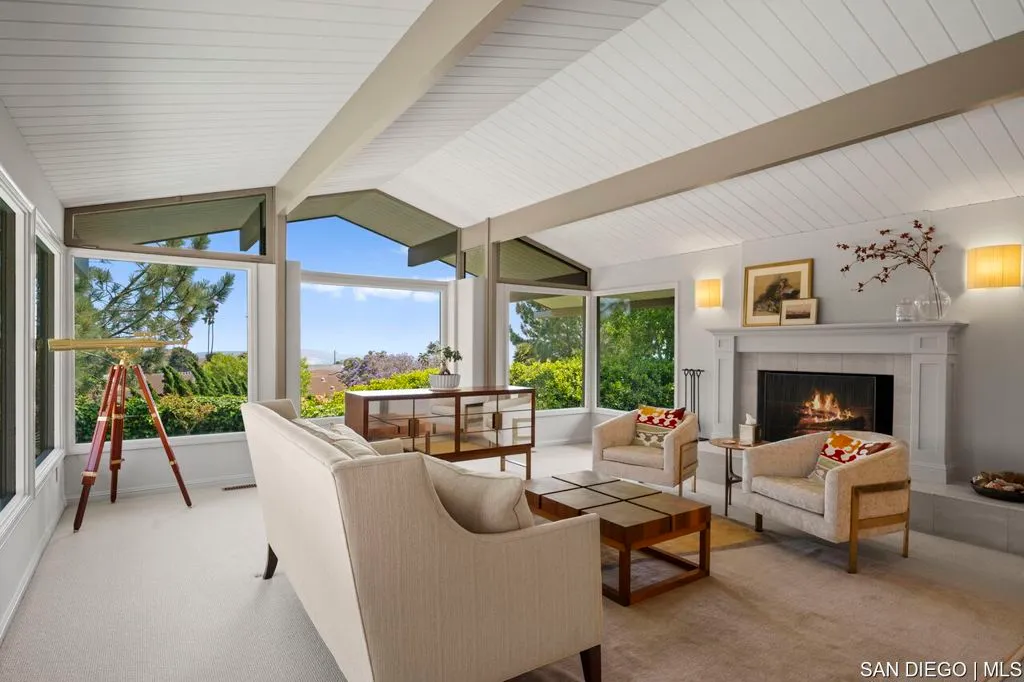 La Jolla, California 92037, United States, 5 Bedrooms Bedrooms, ,6 BathroomsBathrooms,Residential,Active,164083