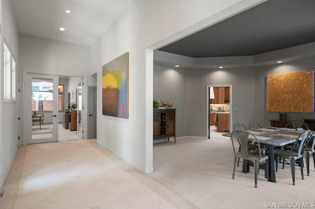 La Jolla, California 92037, United States, 5 Bedrooms Bedrooms, ,6 BathroomsBathrooms,Residential,Active,164083