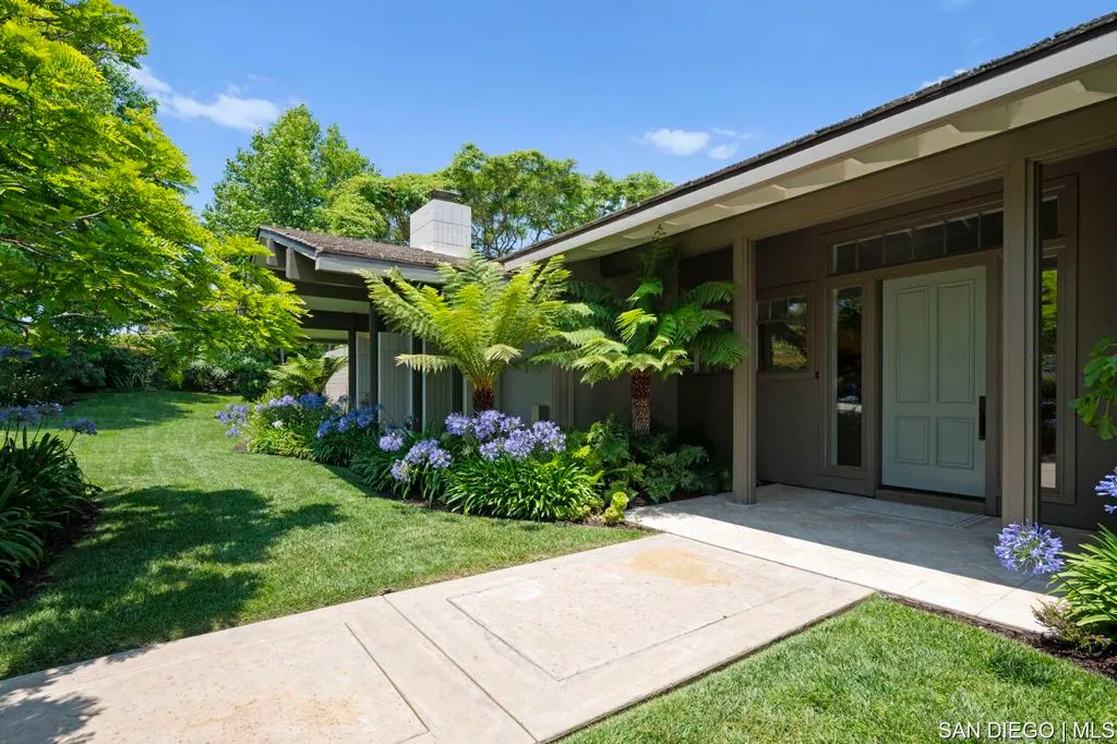 La Jolla, California 92037, United States, 5 Bedrooms Bedrooms, ,6 BathroomsBathrooms,Residential,Active,164083