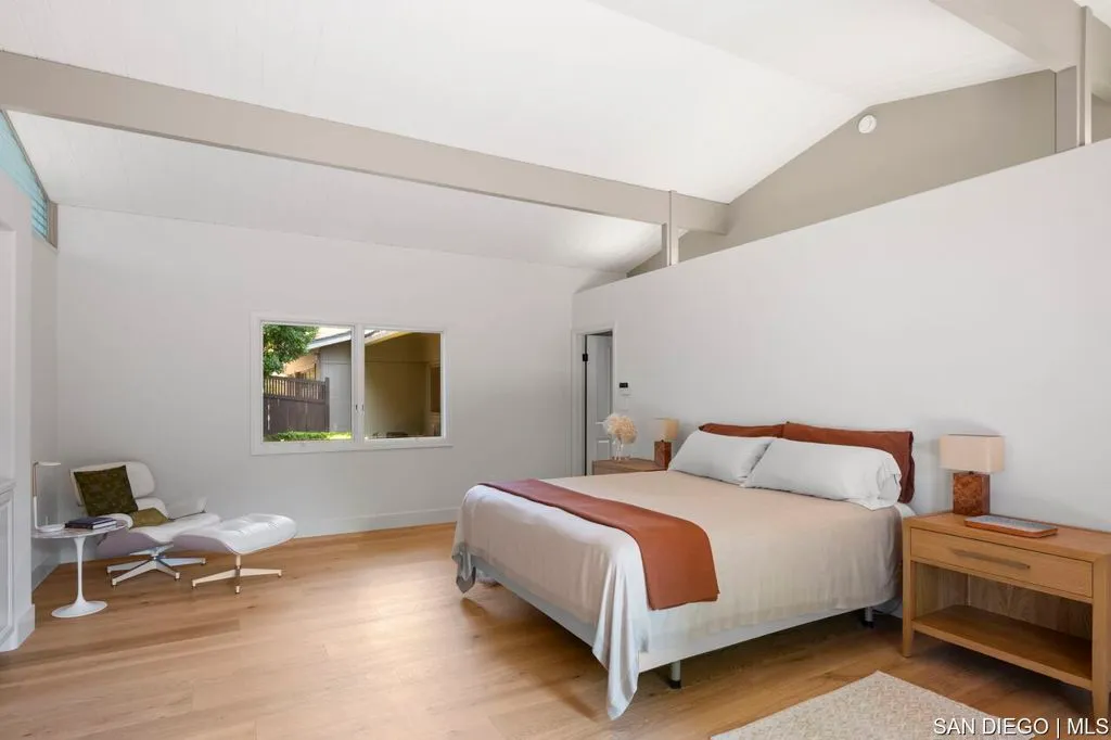 La Jolla, California 92037, United States, 5 Bedrooms Bedrooms, ,6 BathroomsBathrooms,Residential,Active,164083