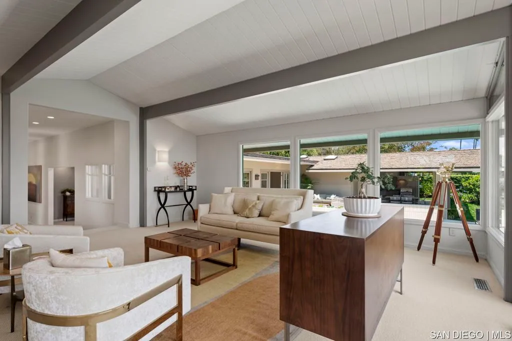 La Jolla, California 92037, United States, 5 Bedrooms Bedrooms, ,6 BathroomsBathrooms,Residential,Active,164083