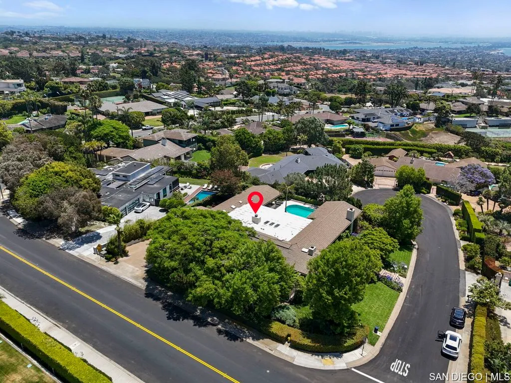 La Jolla, California 92037, United States, 5 Bedrooms Bedrooms, ,6 BathroomsBathrooms,Residential,Active,164083