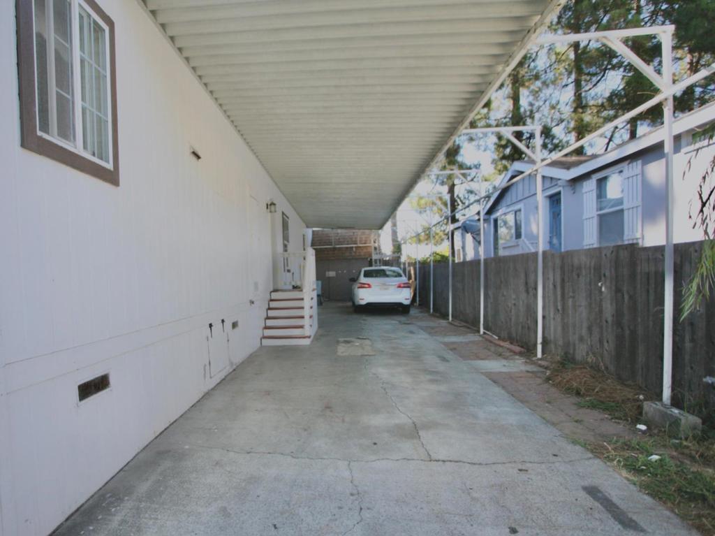 427 Shorewood Lane
