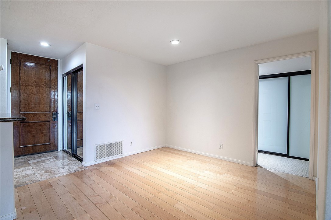 121 S Hope Street 333