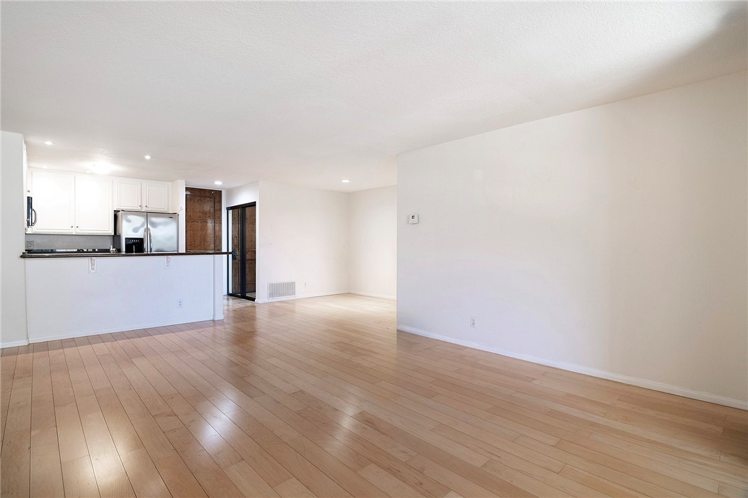 121 S Hope Street 333