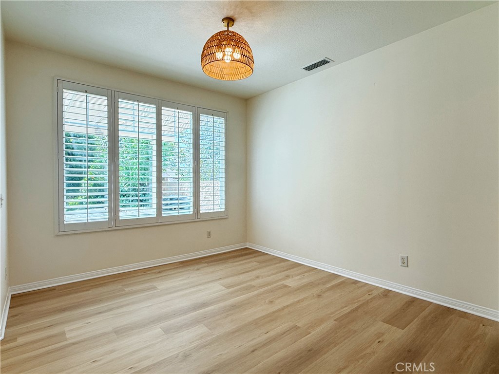 3631 Starling Way