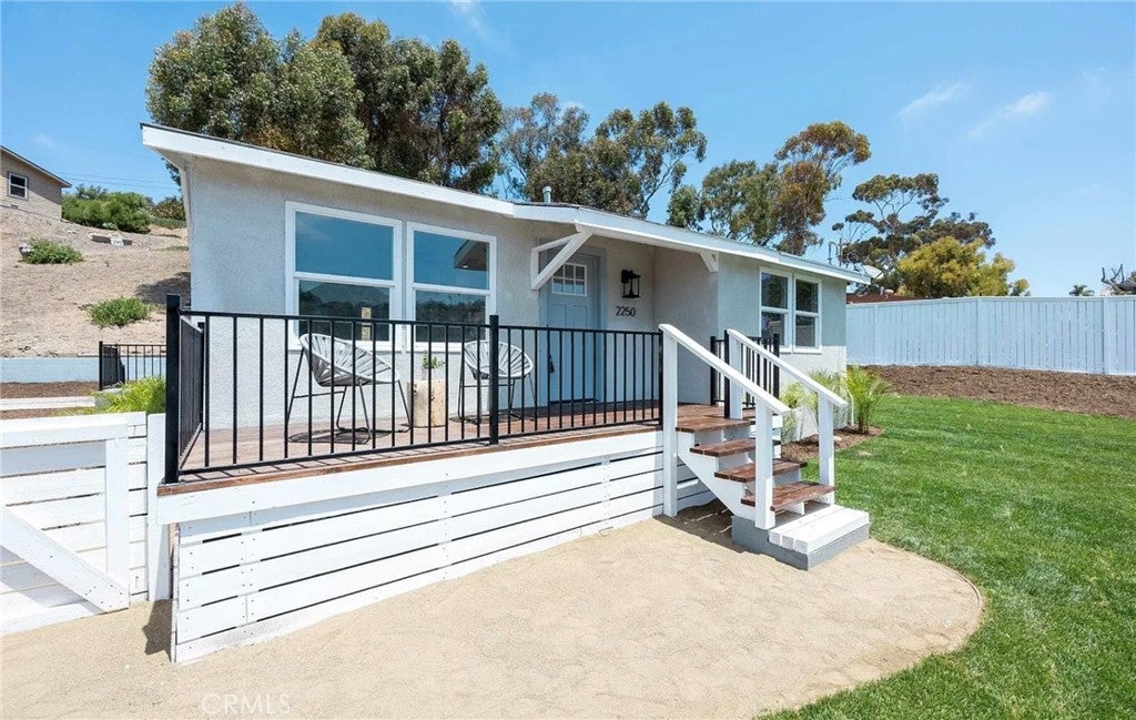 2250 Oceanside Blvd