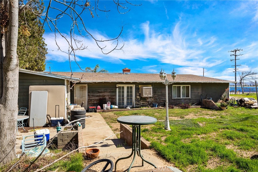 11178 Locust Ave