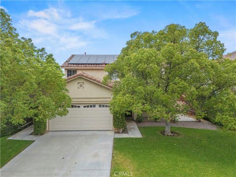 Photo of 22915 Raintree Lane, Saugus, CA 91390 (MLS # SR26138445)