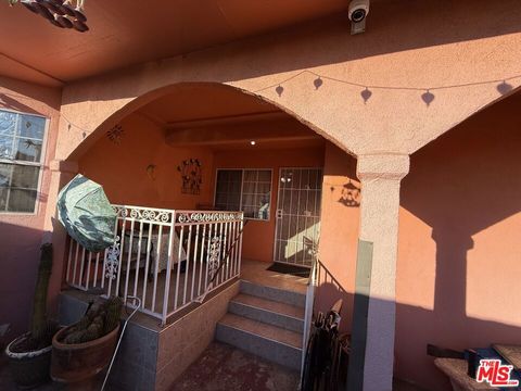 Photo of 3076 Lanfranco Street, Los Angeles, CA 90063 (MLS # 25615371)