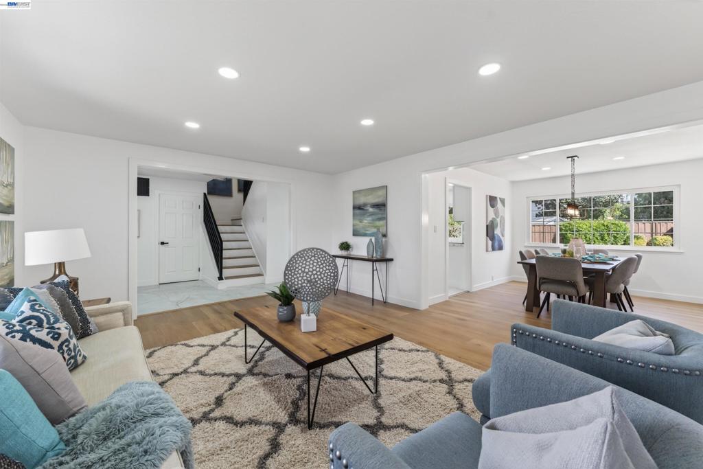 2865 Longspur Way