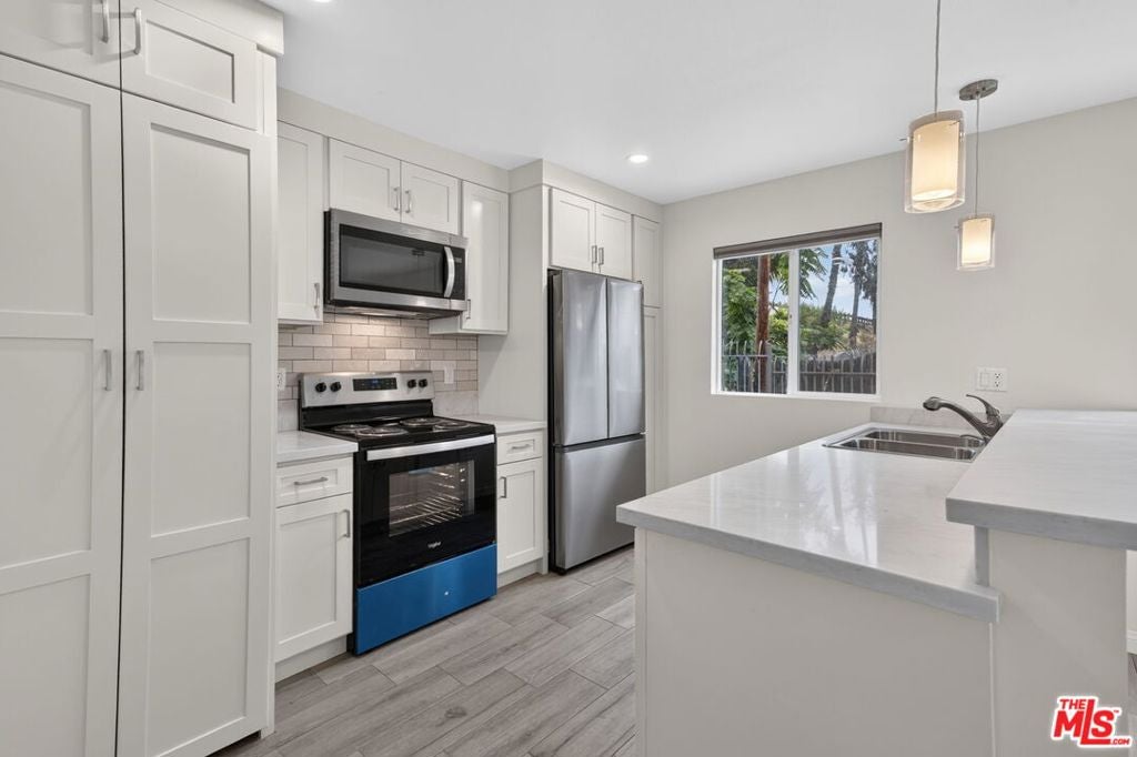 1435 W 22nd Street