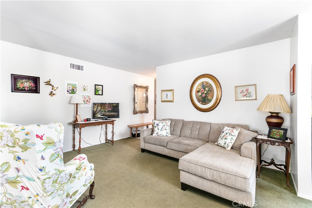 11947 Vivienda Court