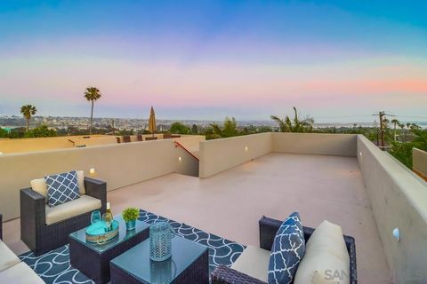 2318 Chalcedony St San Diego CA 92109