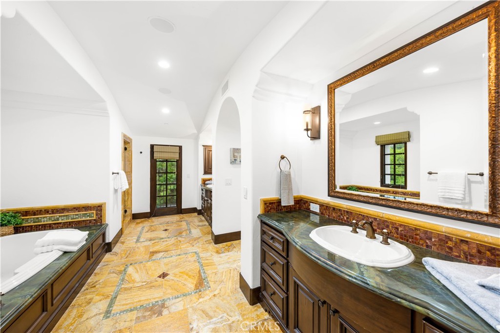 Shady Canyon Custom (SHDC) - Residential