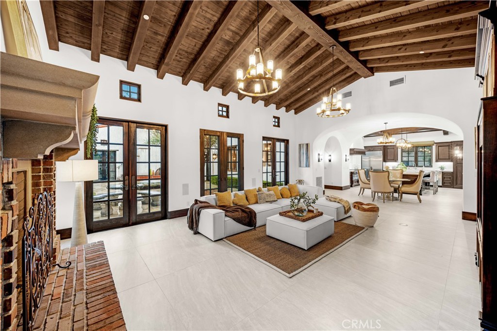 Shady Canyon Custom (SHDC) - Residential