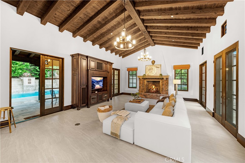 Shady Canyon Custom (SHDC) - Residential