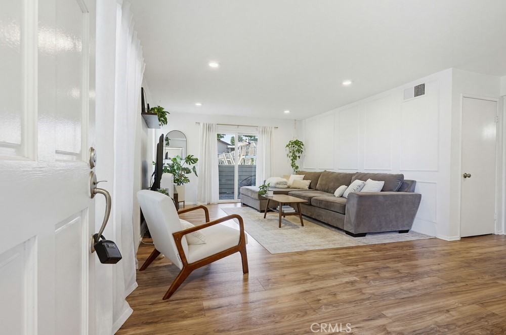 12561 Edgemont