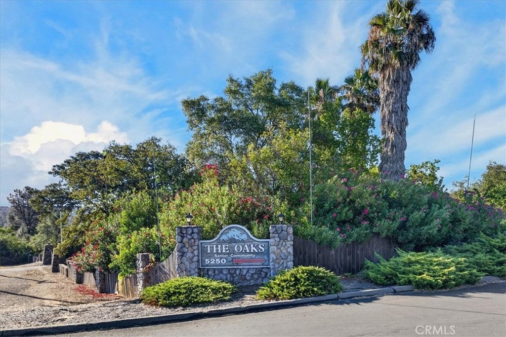 200 Creekside Parkway