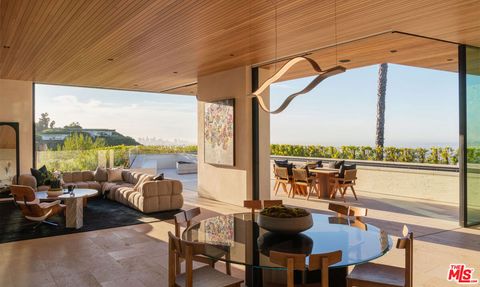 1520 Carla Beverly Hills CA 90210