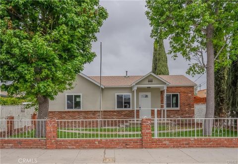 Photo of 4115 St W 111th St, Inglewood, CA 90304 (MLS # PW25232902)