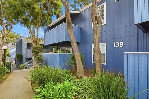 Photo of 139 Piccadilly Place #H, San Bruno, CA 94066 (MLS # ML82037883)