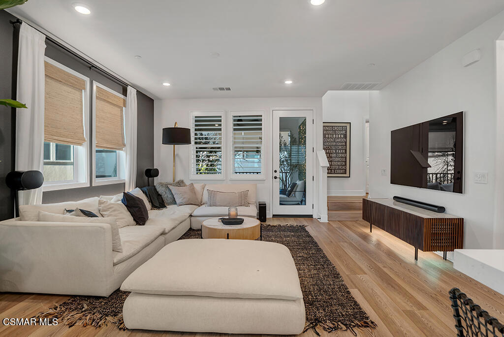 3033 Tallahassee Lane