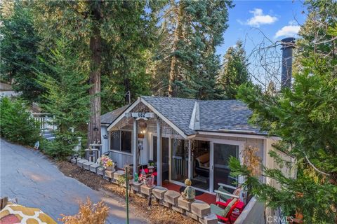 682 Buckingham Square Lake Arrowhead CA 92352