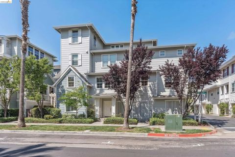 Photo of 1753 Northshore Dr, Richmond, CA 94804 (MLS # 41134805)