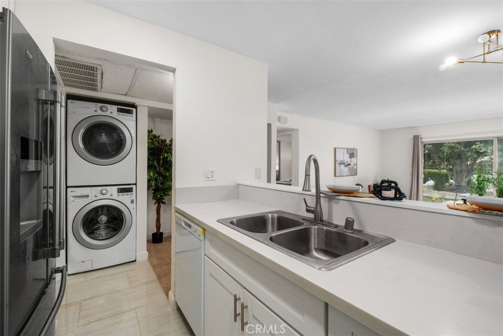 324 Tangelo, Irvine CA 92618 - Photo 11