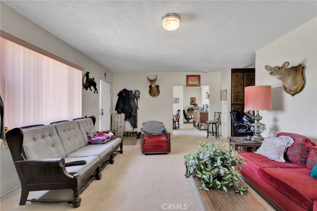 10099 Highland Avenue