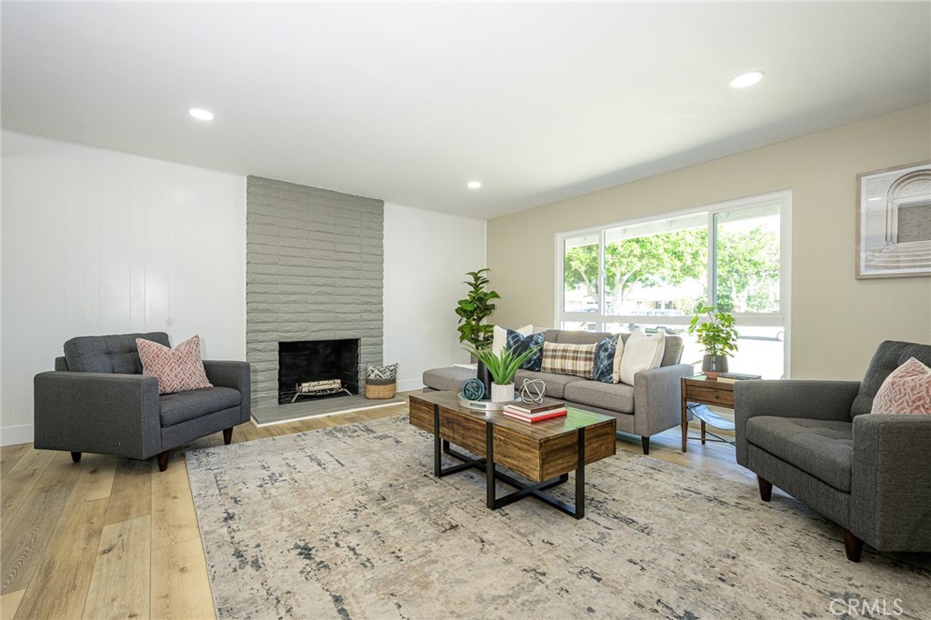 Bristol / Warner - Residential