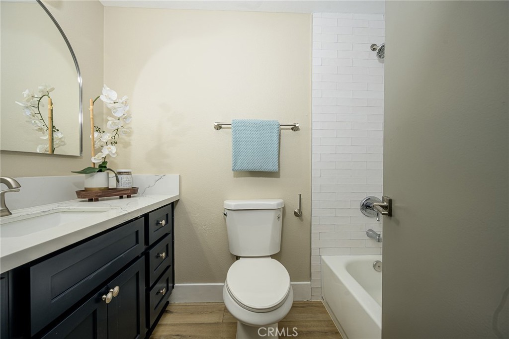 Bristol / Warner - Residential