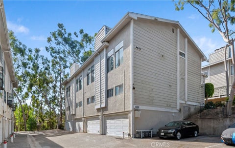 Photo of 4652 Don Lorenzo Dr #B, Los Angeles, CA 90008 (MLS # PF26200771)