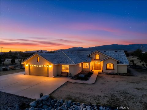 1825 Smoke Tree Pinon Hills CA 92372