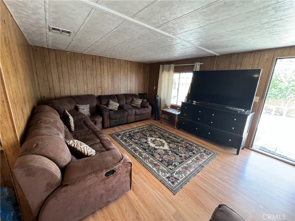 17333 Valley 36E