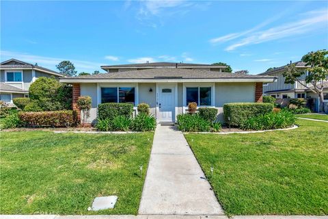 4612 Via Vista Circle 5 Huntington Beach CA 92649