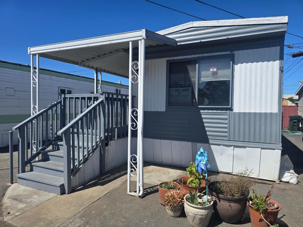 Baldwin Street 35